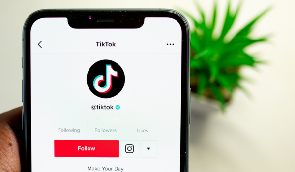 leads on TikTok