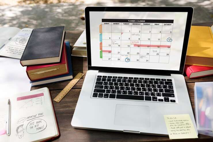 how to create an effective social media calendar